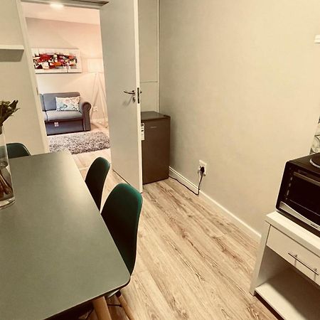 Cozy Apartments In Belgrade, Cukarica, Zeleznik, Free Parking And Wifi 객실 사진