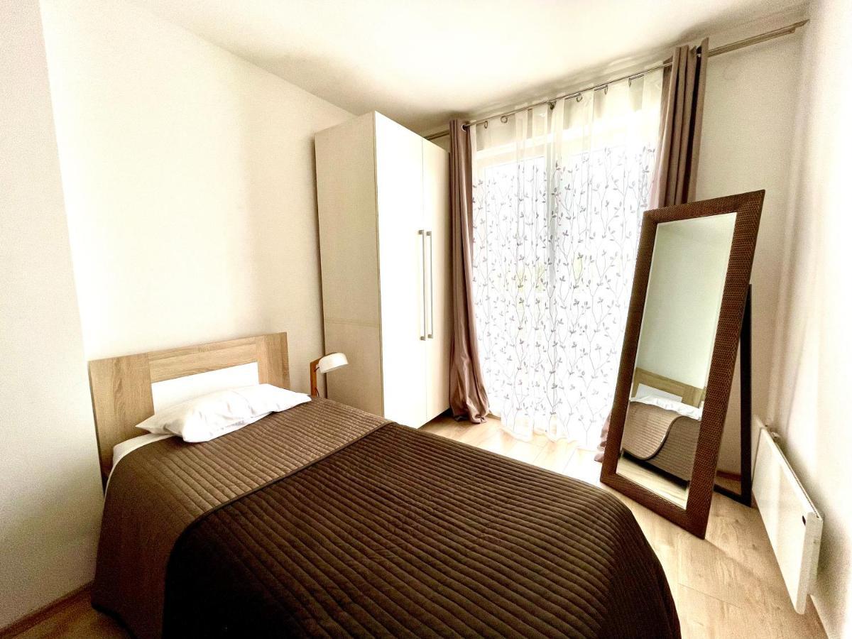 Cozy Apartments In Belgrade, Cukarica, Zeleznik, Free Parking And Wifi 외부 사진