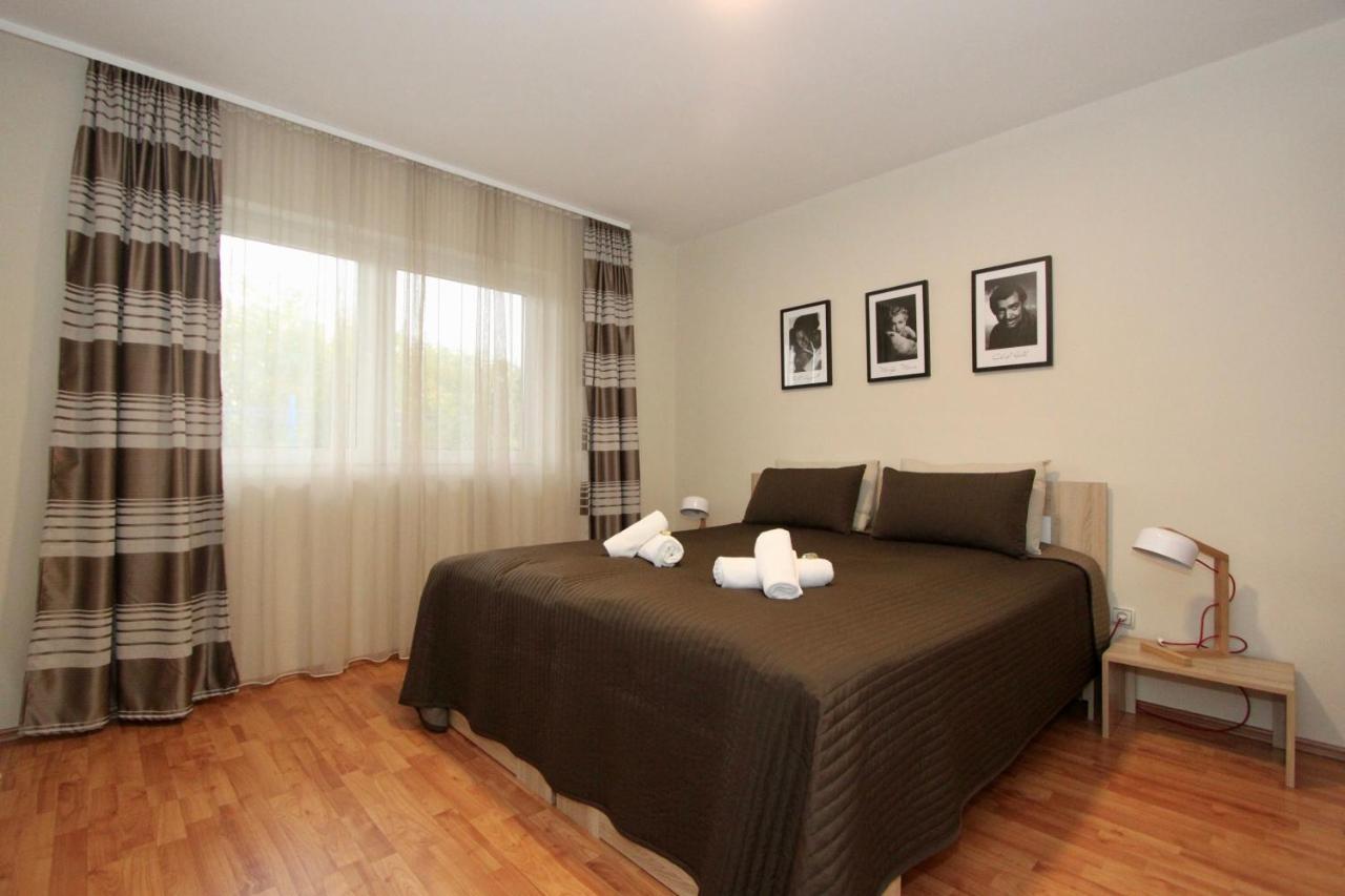 Cozy Apartments In Belgrade, Cukarica, Zeleznik, Free Parking And Wifi 외부 사진